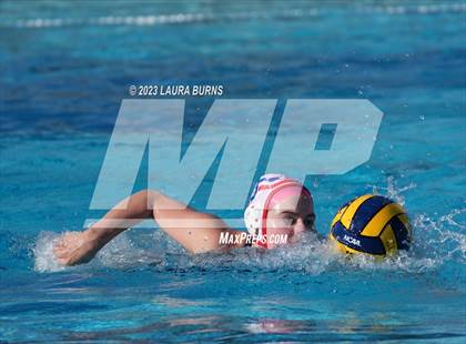 Thumbnail 2 in Clovis East vs Sanger (Arroyo Grande Fall Classic) photogallery.