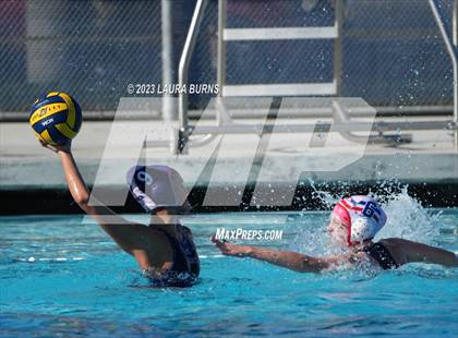 Thumbnail 1 in Clovis East vs Sanger (Arroyo Grande Fall Classic) photogallery.