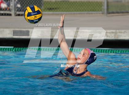 Thumbnail 3 in Clovis East vs Sanger (Arroyo Grande Fall Classic) photogallery.