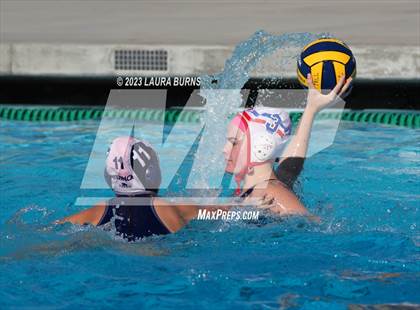 Thumbnail 3 in Clovis East vs Sanger (Arroyo Grande Fall Classic) photogallery.