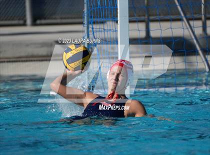 Thumbnail 3 in Clovis East vs Sanger (Arroyo Grande Fall Classic) photogallery.