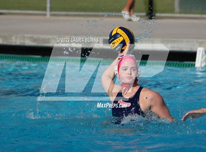 Thumbnail 3 in Clovis East vs Sanger (Arroyo Grande Fall Classic) photogallery.