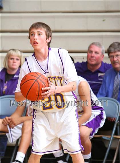 Thumbnail 1 in Paso Robles vs Righetti photogallery.
