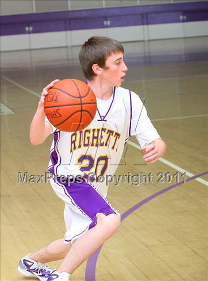 Thumbnail 3 in Paso Robles vs Righetti photogallery.