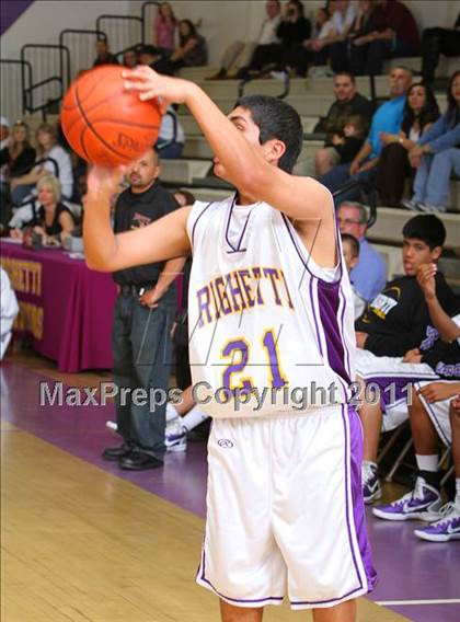 Thumbnail 1 in Paso Robles vs Righetti photogallery.