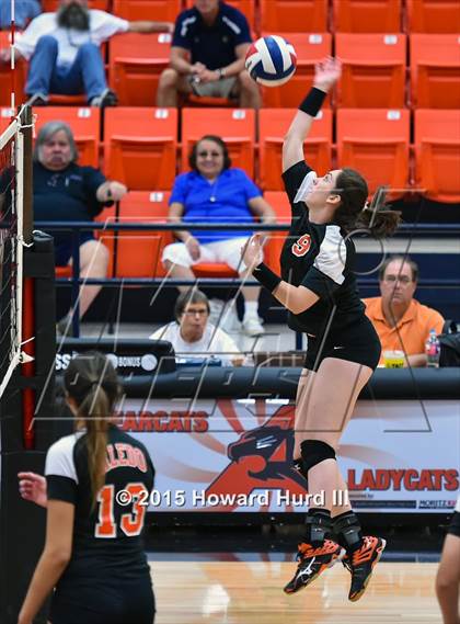 Thumbnail 1 in Everman @ Aledo photogallery.