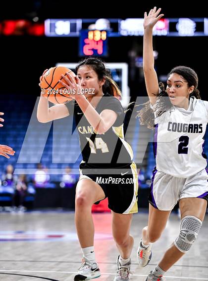 Thumbnail 3 in Rancho Cucamonga vs. Canyon (CIF SS DIV 4AA Championship) photogallery.