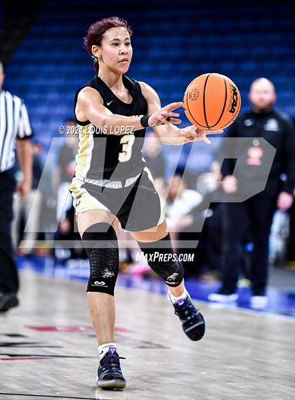 Thumbnail 2 in Rancho Cucamonga vs. Canyon (CIF SS DIV 4AA Championship) photogallery.