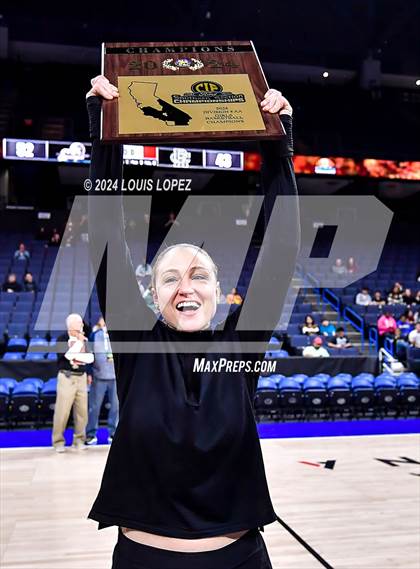 Thumbnail 1 in Rancho Cucamonga vs. Canyon (CIF SS DIV 4AA Championship) photogallery.