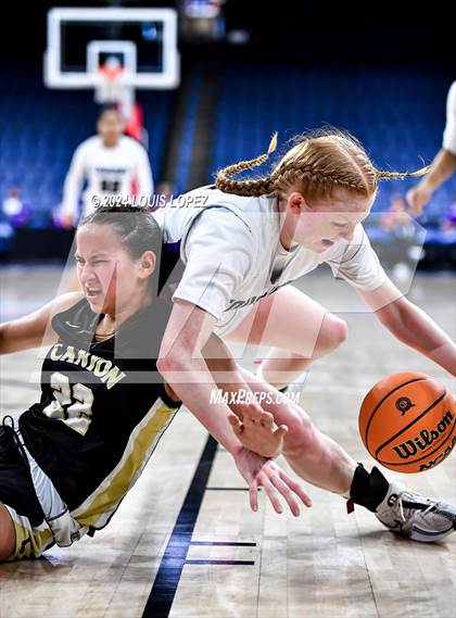 Thumbnail 1 in Rancho Cucamonga vs. Canyon (CIF SS DIV 4AA Championship) photogallery.