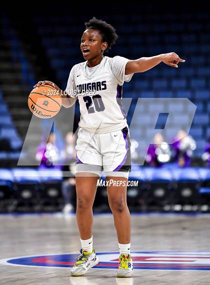 Thumbnail 3 in Rancho Cucamonga vs. Canyon (CIF SS DIV 4AA Championship) photogallery.