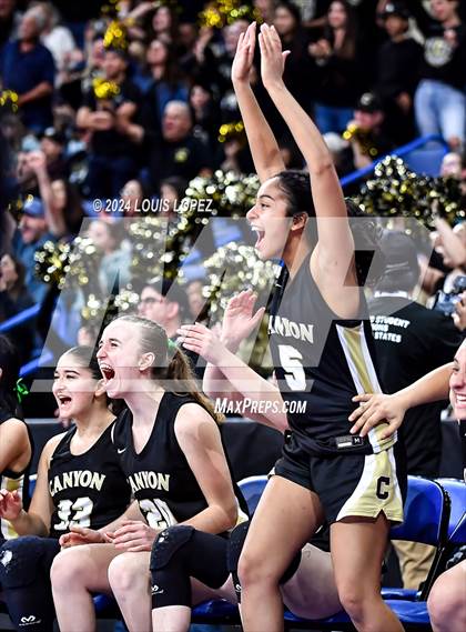 Thumbnail 3 in Rancho Cucamonga vs. Canyon (CIF SS DIV 4AA Championship) photogallery.