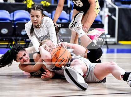 Thumbnail 2 in Rancho Cucamonga vs. Canyon (CIF SS DIV 4AA Championship) photogallery.
