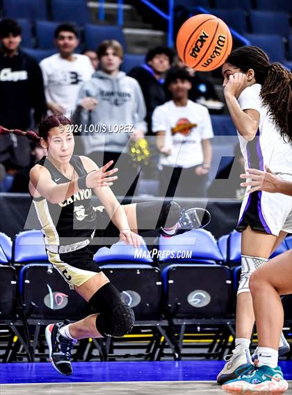 Thumbnail 1 in Rancho Cucamonga vs. Canyon (CIF SS DIV 4AA Championship) photogallery.