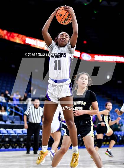 Thumbnail 2 in Rancho Cucamonga vs. Canyon (CIF SS DIV 4AA Championship) photogallery.