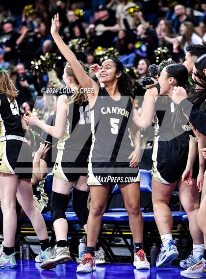 Thumbnail 3 in Rancho Cucamonga vs. Canyon (CIF SS DIV 4AA Championship) photogallery.