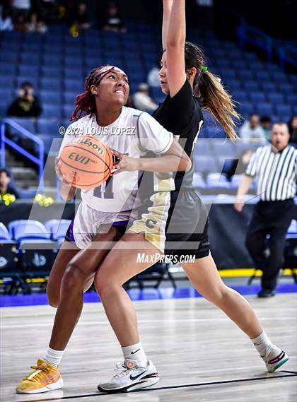 Thumbnail 2 in Rancho Cucamonga vs. Canyon (CIF SS DIV 4AA Championship) photogallery.