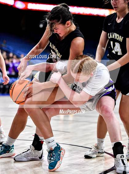 Thumbnail 1 in Rancho Cucamonga vs. Canyon (CIF SS DIV 4AA Championship) photogallery.