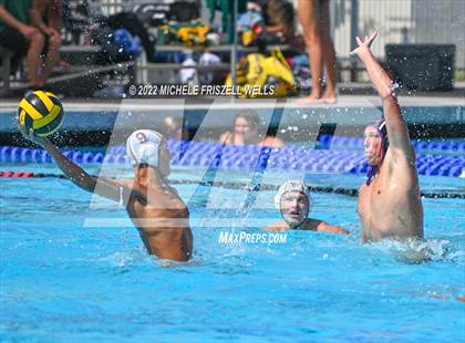 Thumbnail 3 in Carlsbad vs Saint Francis (America's Finest City) photogallery.