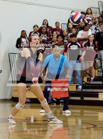Thumbnail 2 in West Valley vs Cate (CIF-SS Div 7 Finals) photogallery.