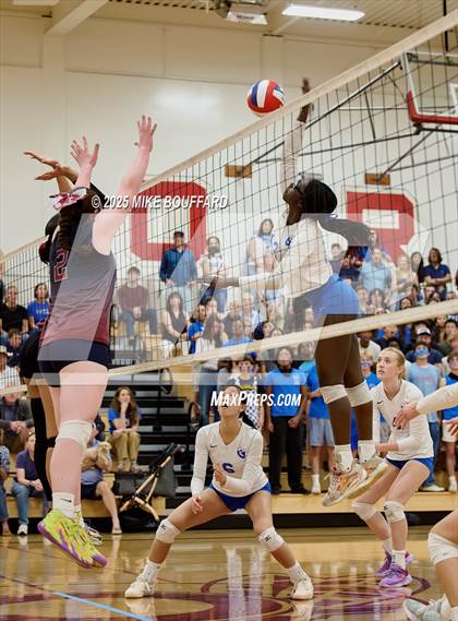 Thumbnail 2 in West Valley vs Cate (CIF-SS Div 7 Finals) photogallery.