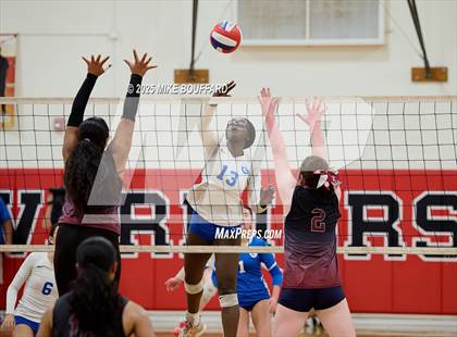 Thumbnail 1 in West Valley vs Cate (CIF-SS Div 7 Finals) photogallery.