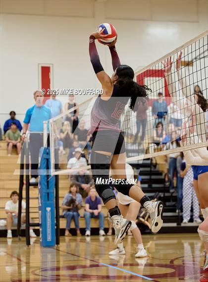 Thumbnail 3 in West Valley vs Cate (CIF-SS Div 7 Finals) photogallery.