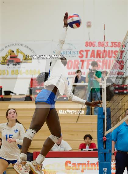 Thumbnail 3 in West Valley vs Cate (CIF-SS Div 7 Finals) photogallery.