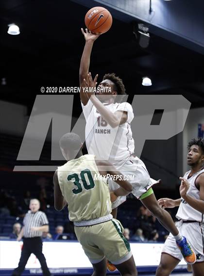 Thumbnail 3 in Weston Ranch vs. Moreau Catholic (MaxPreps MLK Classic) photogallery.