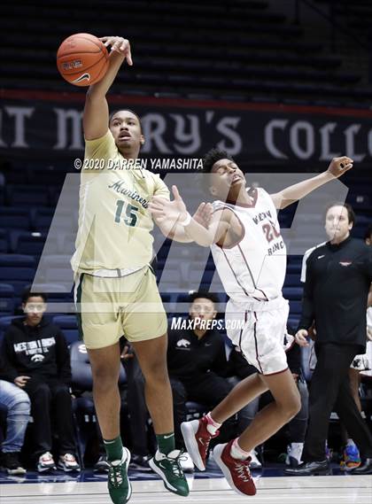 Thumbnail 2 in Weston Ranch vs. Moreau Catholic (MaxPreps MLK Classic) photogallery.