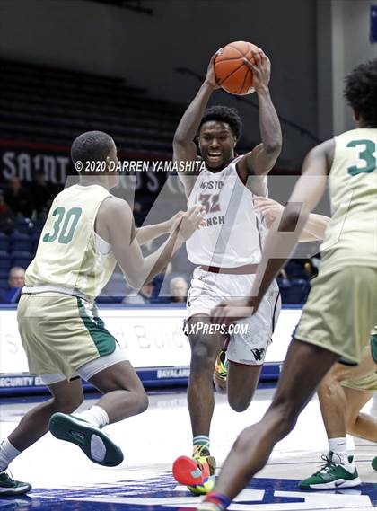 Thumbnail 2 in Weston Ranch vs. Moreau Catholic (MaxPreps MLK Classic) photogallery.