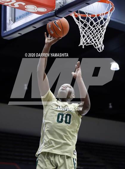 Thumbnail 3 in Weston Ranch vs. Moreau Catholic (MaxPreps MLK Classic) photogallery.