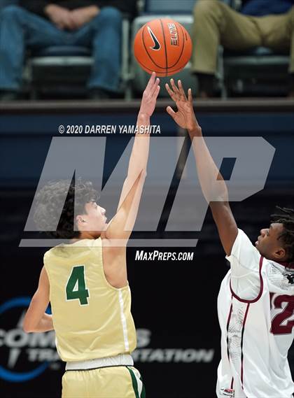 Thumbnail 2 in Weston Ranch vs. Moreau Catholic (MaxPreps MLK Classic) photogallery.
