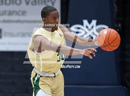 Thumbnail 2 in Weston Ranch vs. Moreau Catholic (MaxPreps MLK Classic) photogallery.