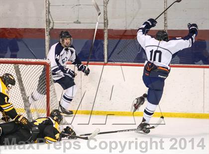 Thumbnail 3 in Oakville vs. St. Louis University photogallery.