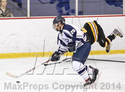 Thumbnail 3 in Oakville vs. St. Louis University photogallery.