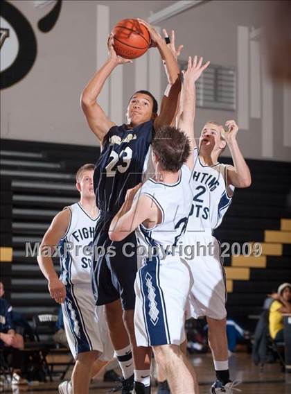 Thumbnail 2 in Rim of the World vs Yucaipa (MaxPreps Holiday Classic) photogallery.