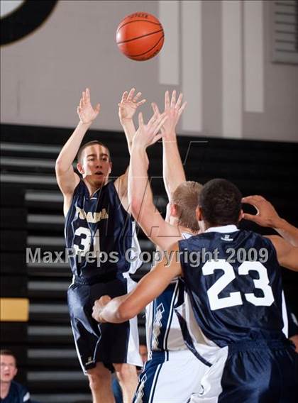Thumbnail 1 in Rim of the World vs Yucaipa (MaxPreps Holiday Classic) photogallery.
