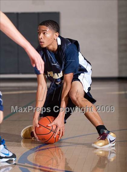 Thumbnail 1 in Rim of the World vs Yucaipa (MaxPreps Holiday Classic) photogallery.