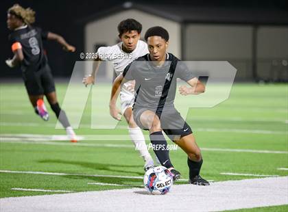Thumbnail 2 in Grand Oaks vs College Park photogallery.
