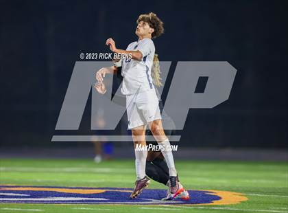 Thumbnail 2 in Grand Oaks vs College Park photogallery.