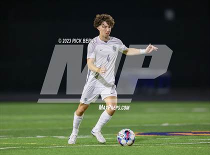 Thumbnail 1 in Grand Oaks vs College Park photogallery.