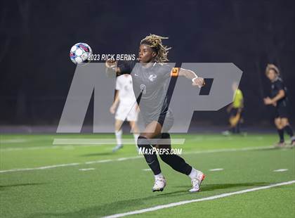 Thumbnail 2 in Grand Oaks vs College Park photogallery.