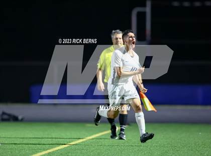 Thumbnail 1 in Grand Oaks vs College Park photogallery.