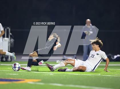 Thumbnail 1 in Grand Oaks vs College Park photogallery.