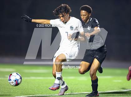 Thumbnail 3 in Grand Oaks vs College Park photogallery.