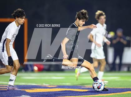Thumbnail 3 in Grand Oaks vs College Park photogallery.