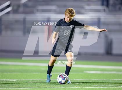 Thumbnail 1 in Grand Oaks vs College Park photogallery.