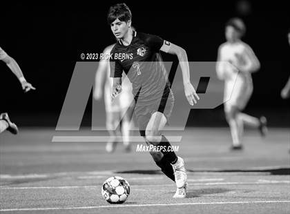 Thumbnail 1 in Grand Oaks vs College Park photogallery.