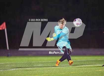 Thumbnail 1 in Grand Oaks vs College Park photogallery.